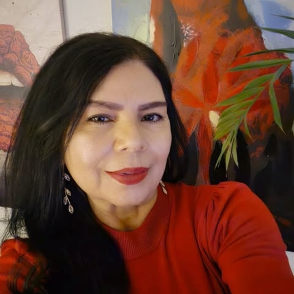 Meet your Posher, Roxana